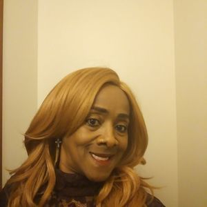 Meet your Posher, Elveria